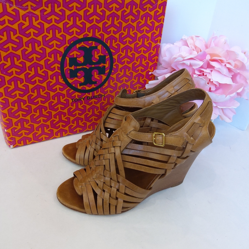 Tory Burch Tan Wedge Sandals - Picture 4 of 11